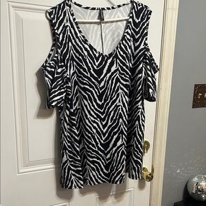 Elegant Zebra Pattern Cold Shoulder Top
